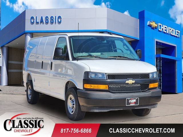 New 2025 Chevrolet Express Cargo WT