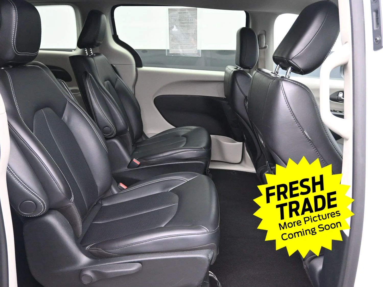 Used 2023 Bright White Clearcoat Chrysler Hybrid Touring L image 8