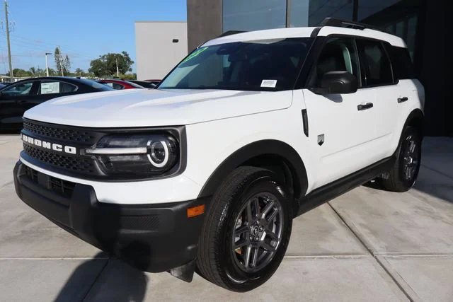 Used 2025 Oxford White Ford Big Bend image 8