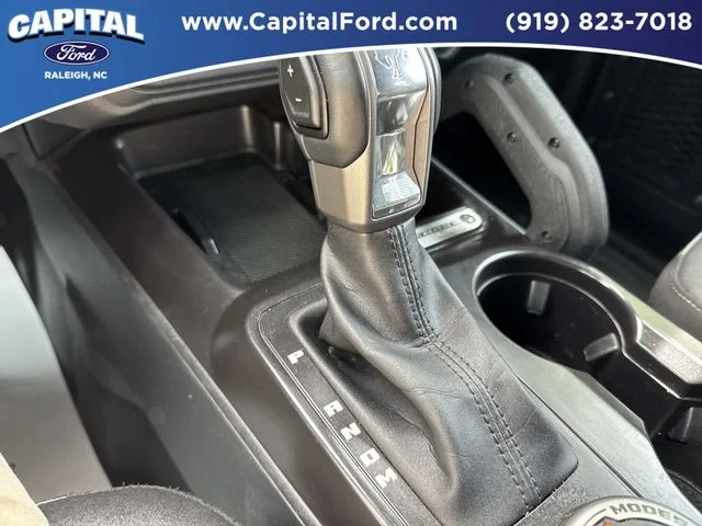 Used 2025 Beige Ford Badlands image 31