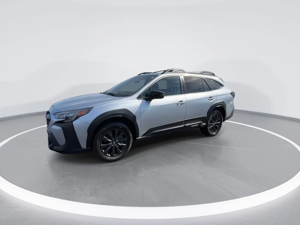 Used 2024 Silver Subaru Onyx Edition XT image 4