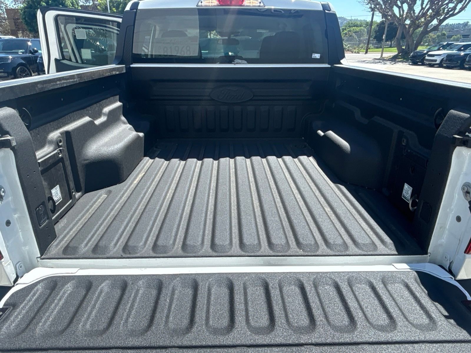 Used 2024 Oxford White Ford XLT image 12