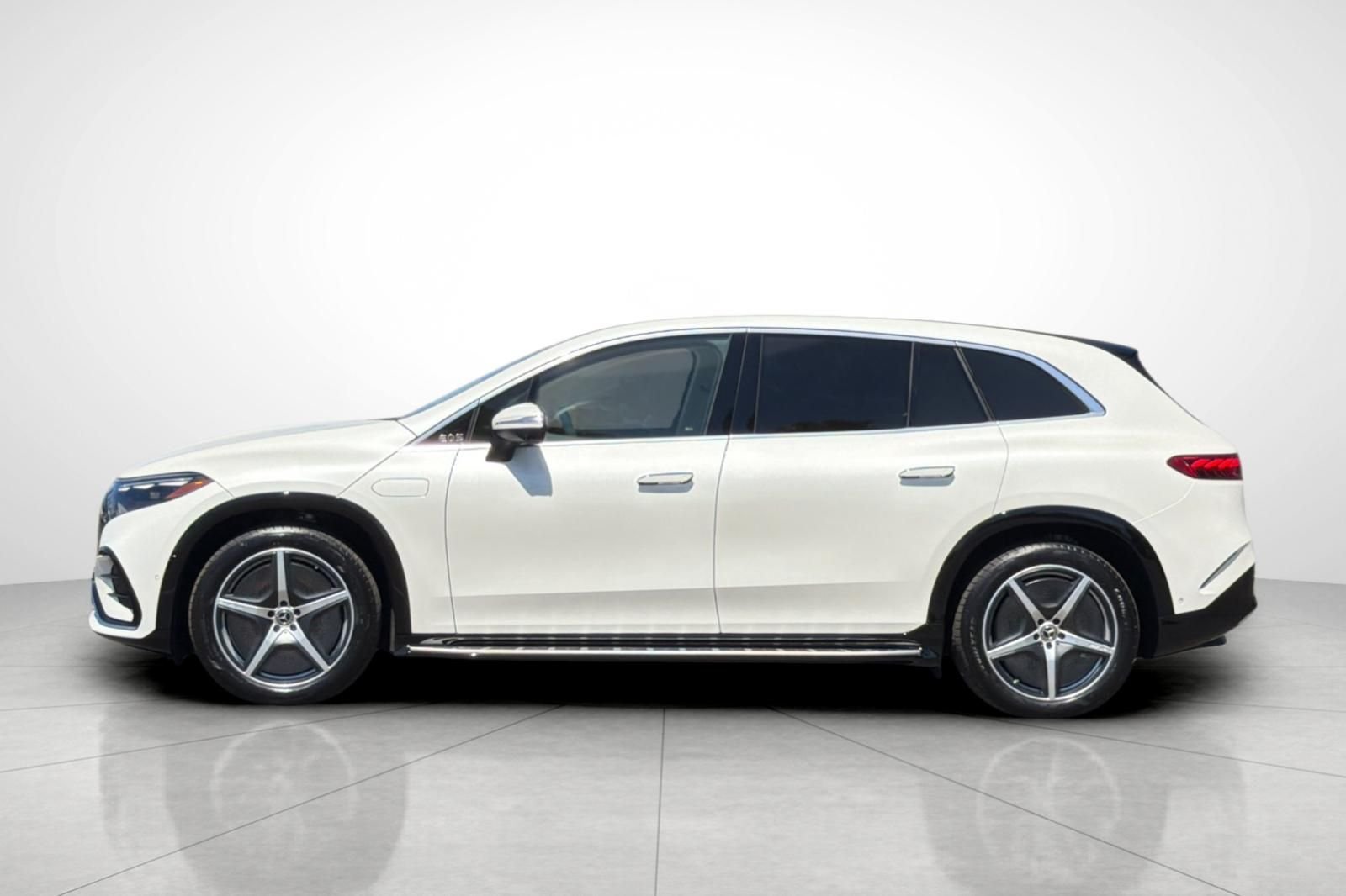 Certified Used 2023 White Mercedes-Benz 580 image 24