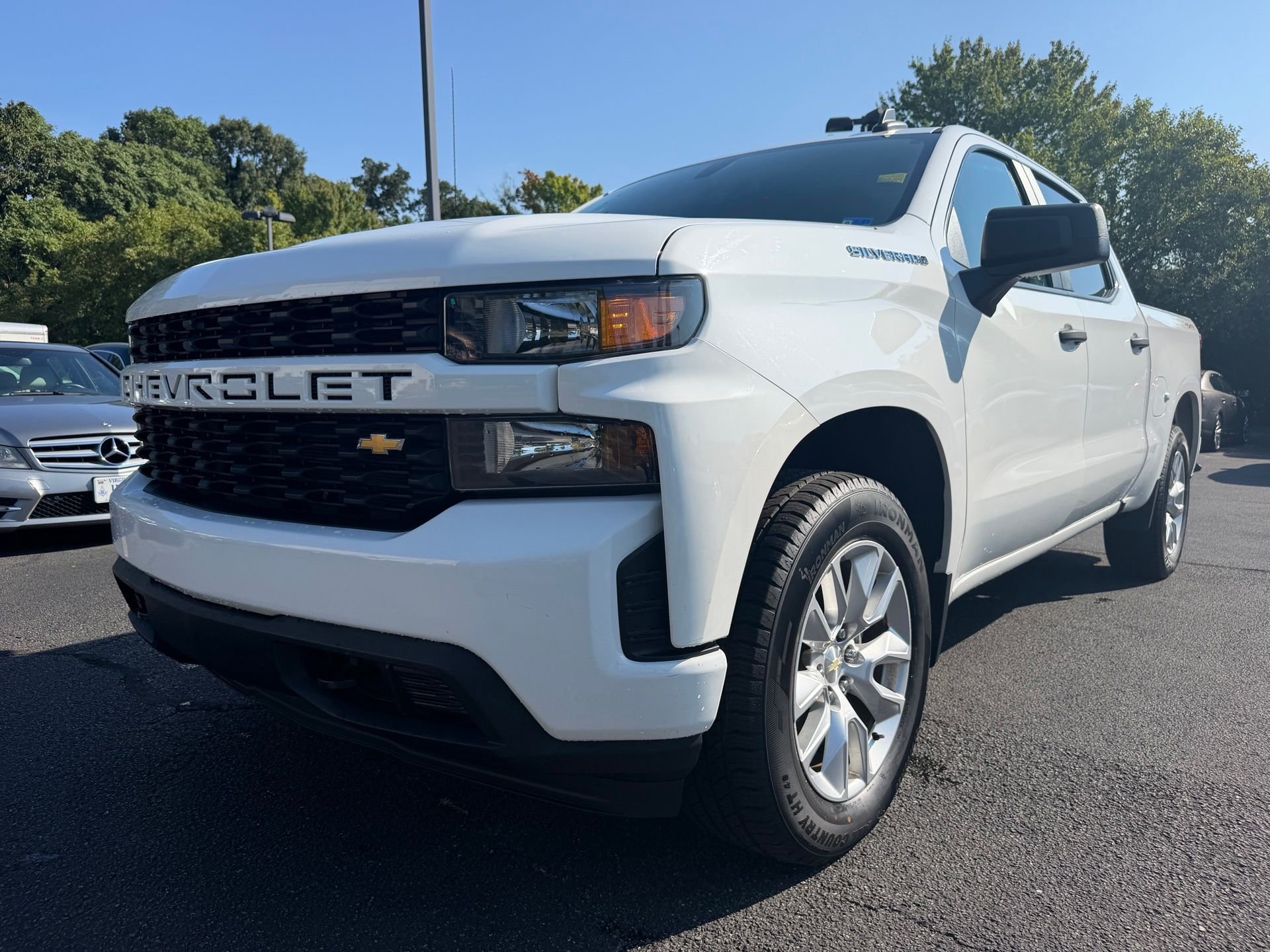Used 2019 White Chevrolet Custom image 3