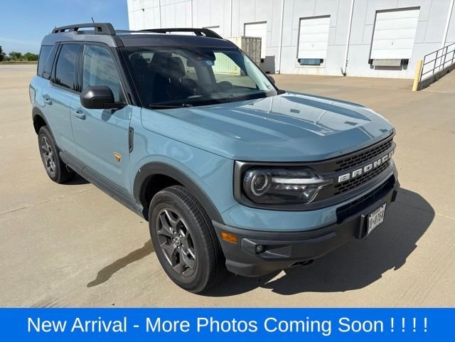 Used 2021 Gray Ford Badlands image 8