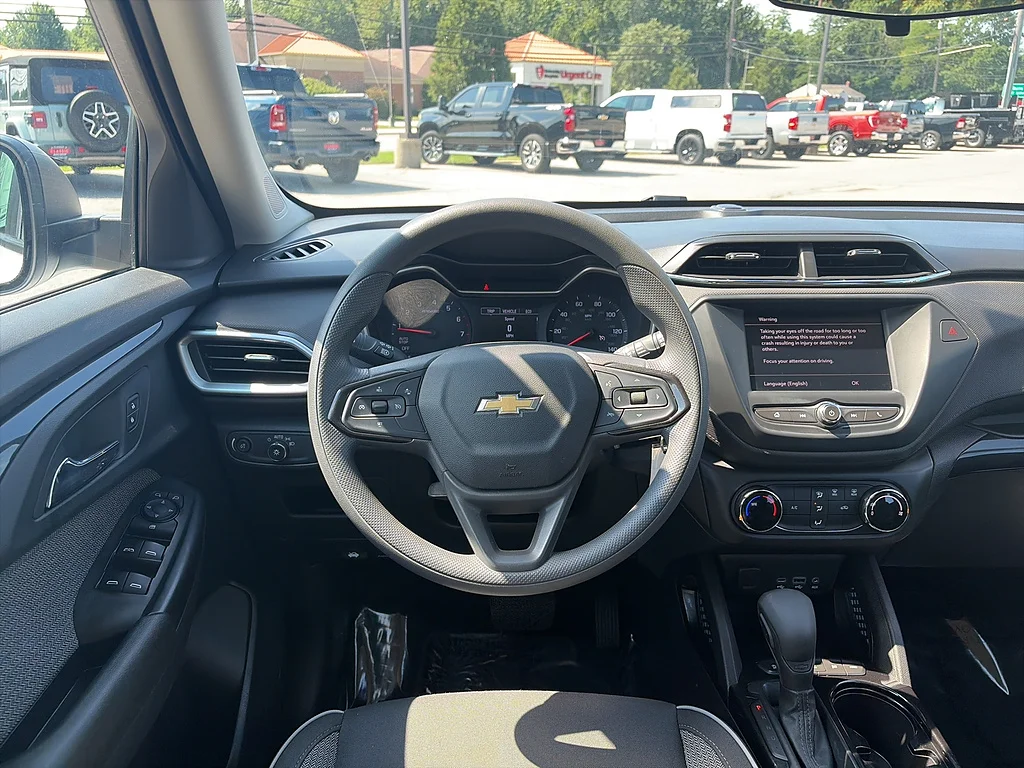 Used 2021 Summit White Chevrolet LS image 12