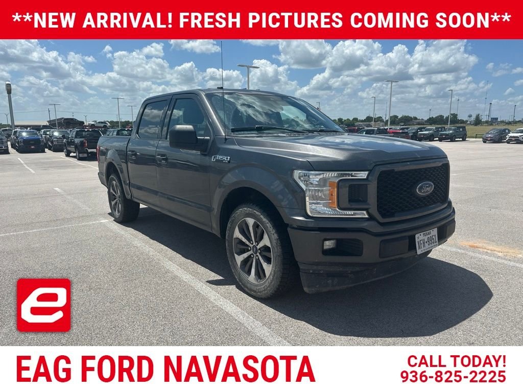 Used 2019 Magnetic Metallic Ford XL image 1