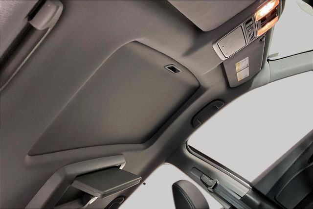 Used 2020  Honda Touring image 27