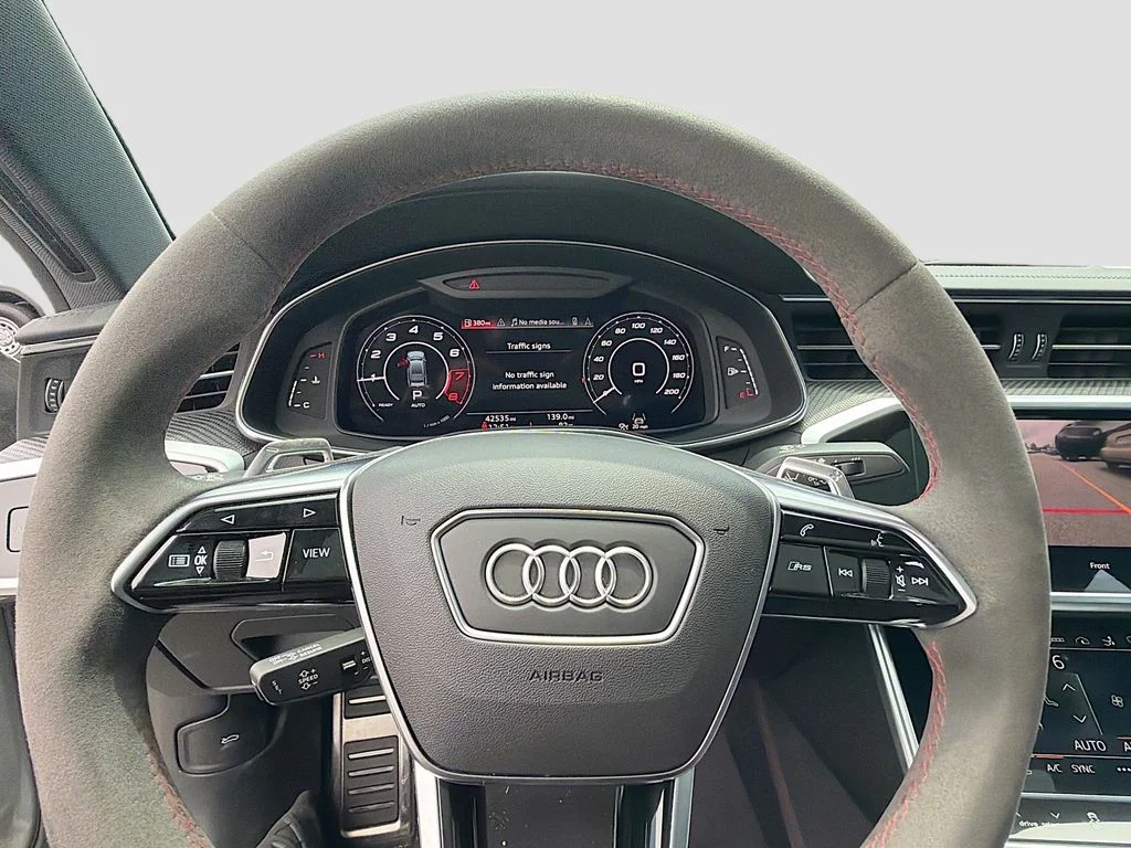 Used 2022  Audi 4.0T image 11