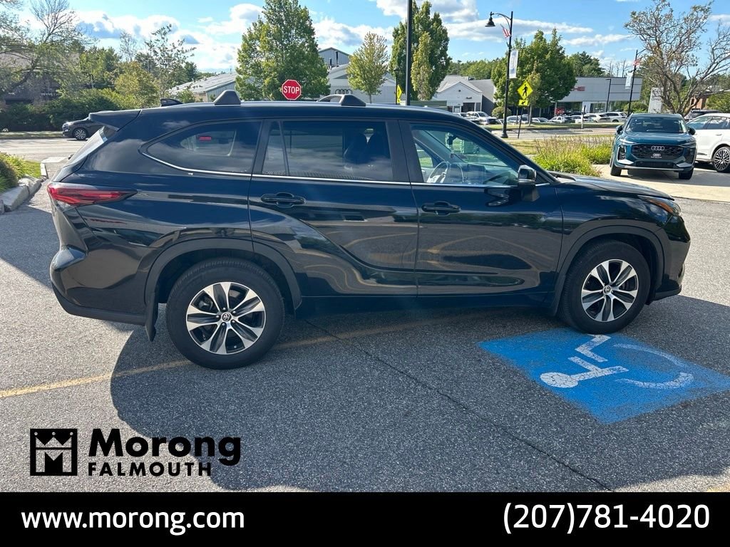 Used 2024 Black Toyota XLE image 2
