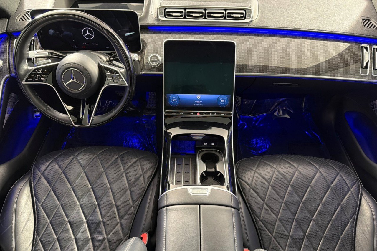 Used 2021 Black Mercedes-Benz S 580 image 12
