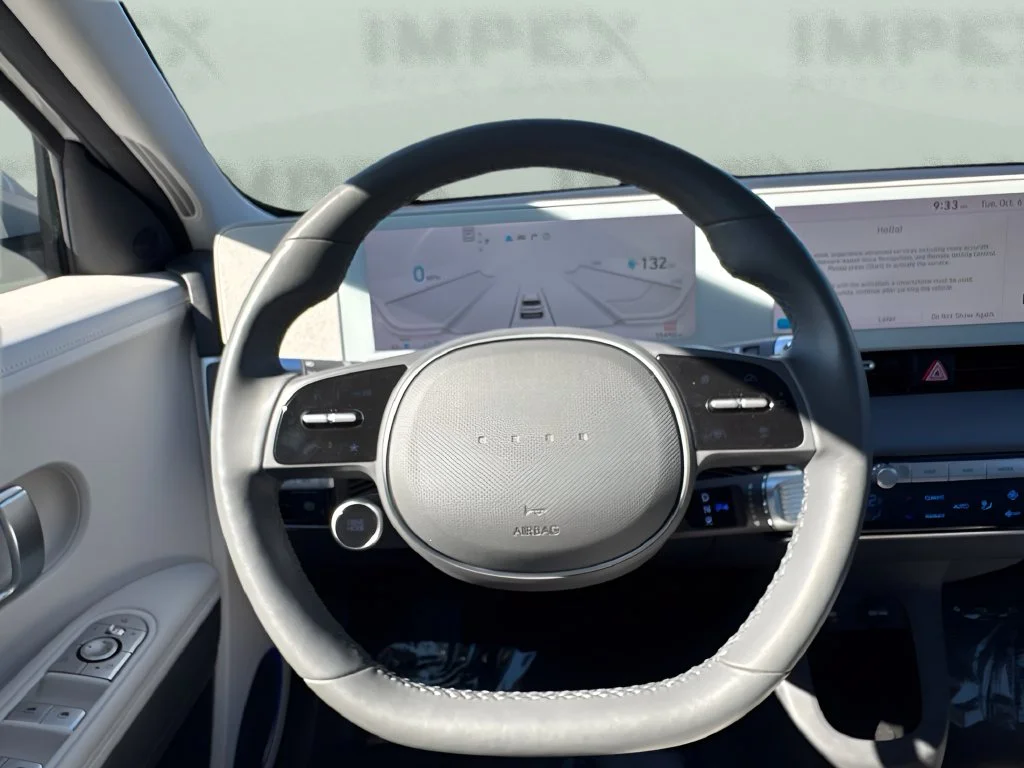 Used 2023 Gray Hyundai SEL image 12