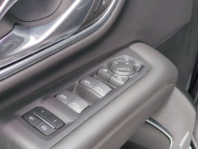 Used 2024 Blue Chevrolet High Country image 13