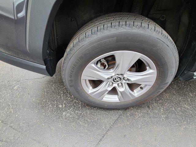 Certified Used 2025 MAGNETIC GRAY MET. Toyota  image 27