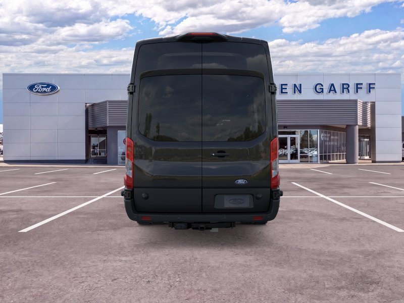 New 2026 Agate Black Metallic Ford XLT image 5