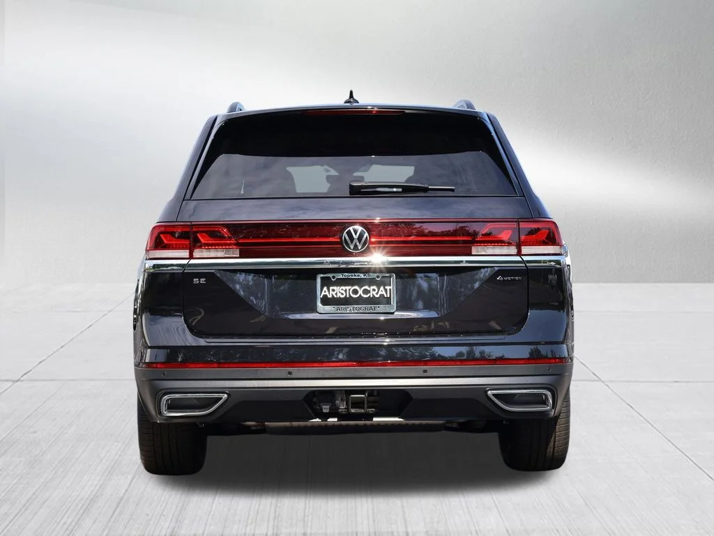 New 2026 Black Volkswagen 2.0T SE w/Technology image 34