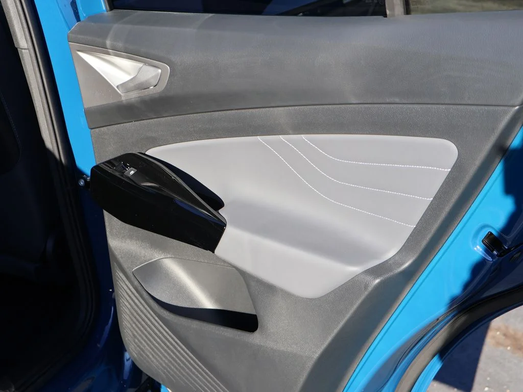 New 2026 Blue Volkswagen Pro S image 38