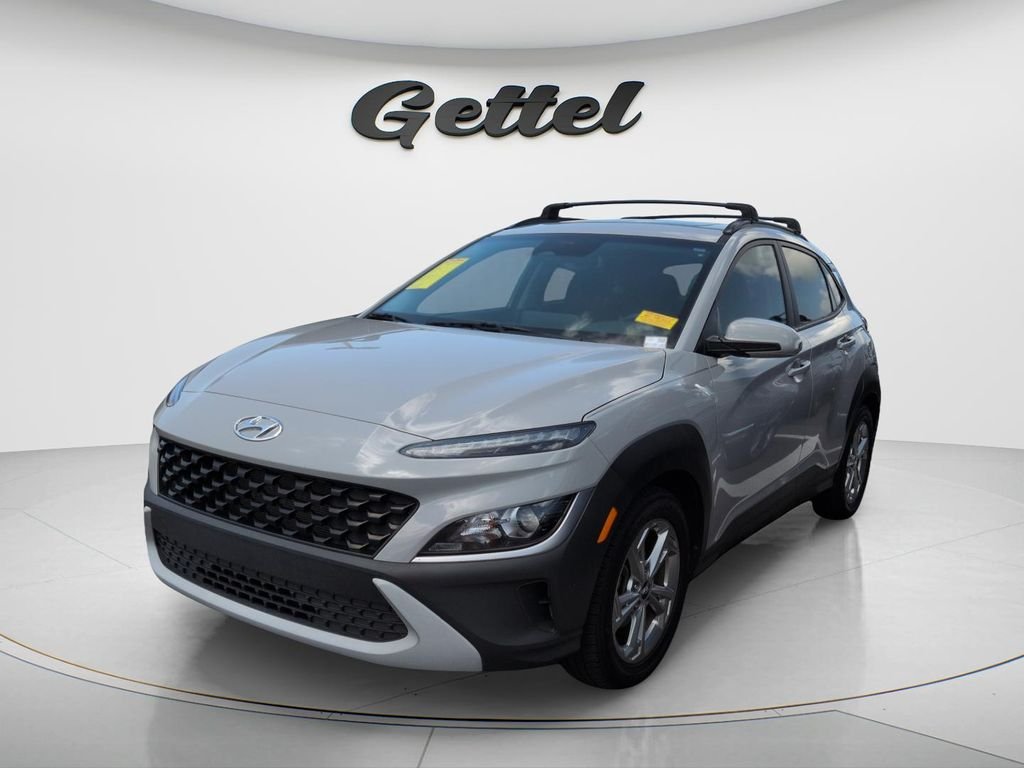 Used 2022 Silver Hyundai SEL image 1
