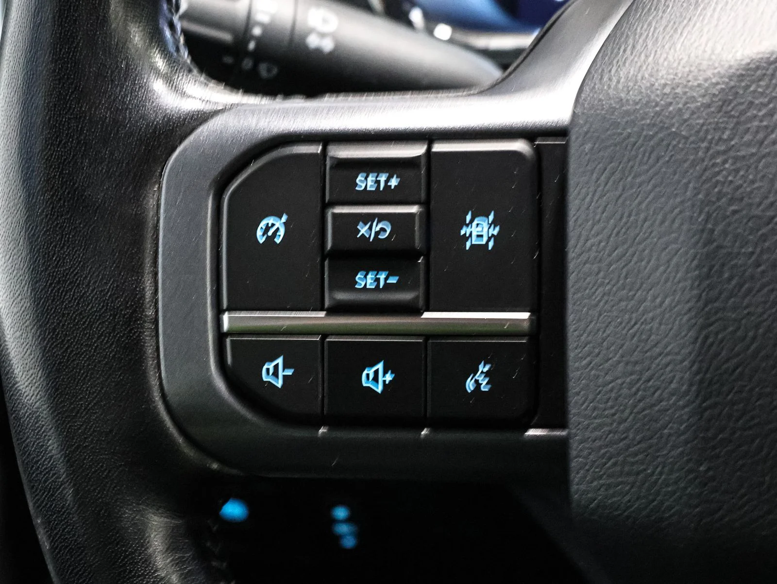 2023 Ford F-150 Lariat - Photo 36