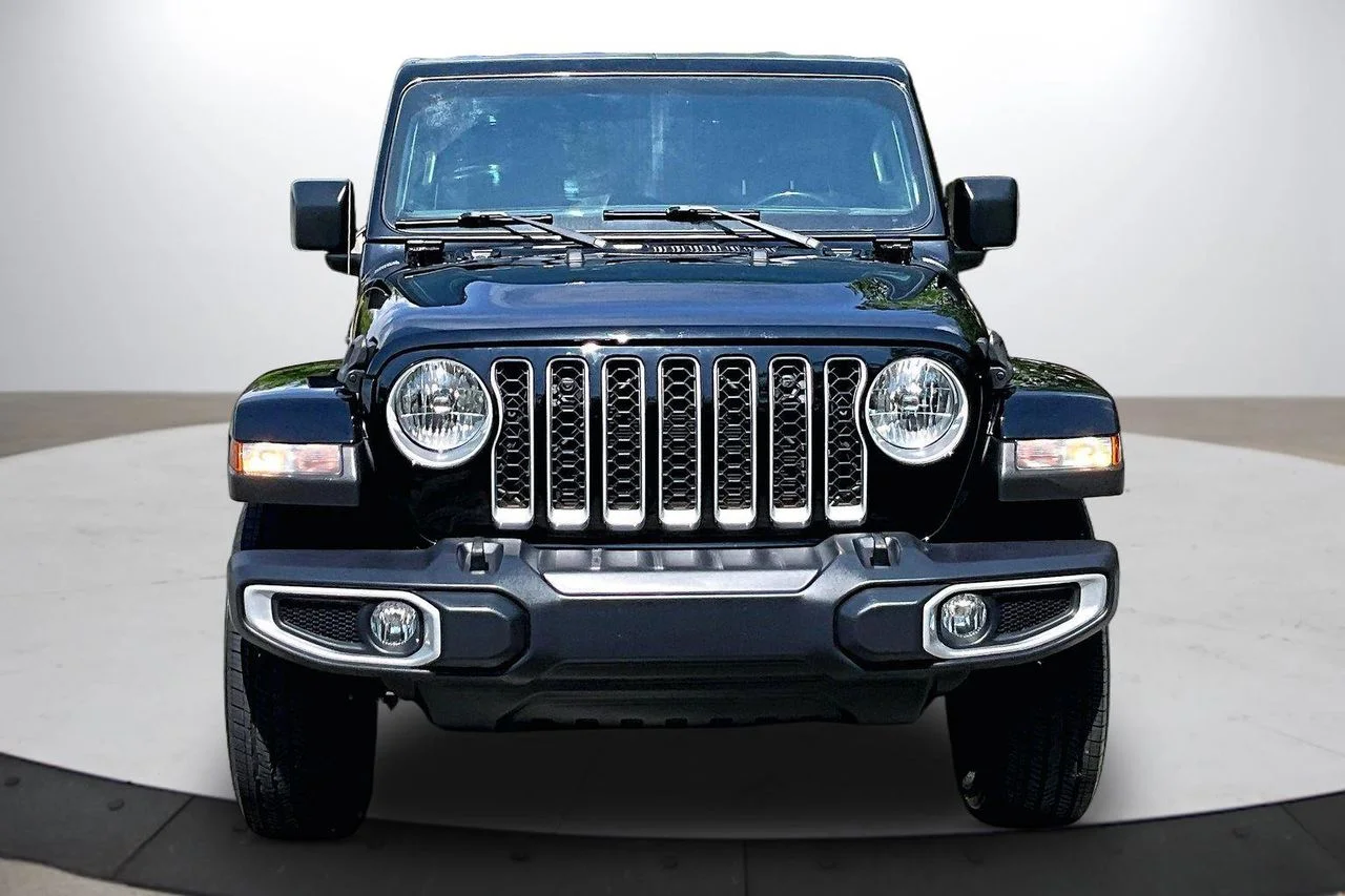 Certified Used 2022 Black Jeep Sahara image 3