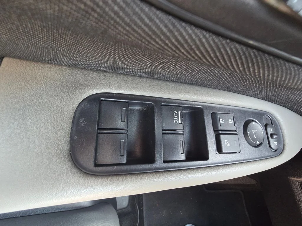 Certified Used 2019  Honda LX image 23