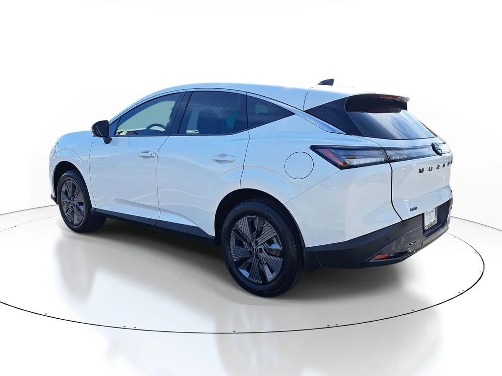 New 2026 White Nissan SL image 5