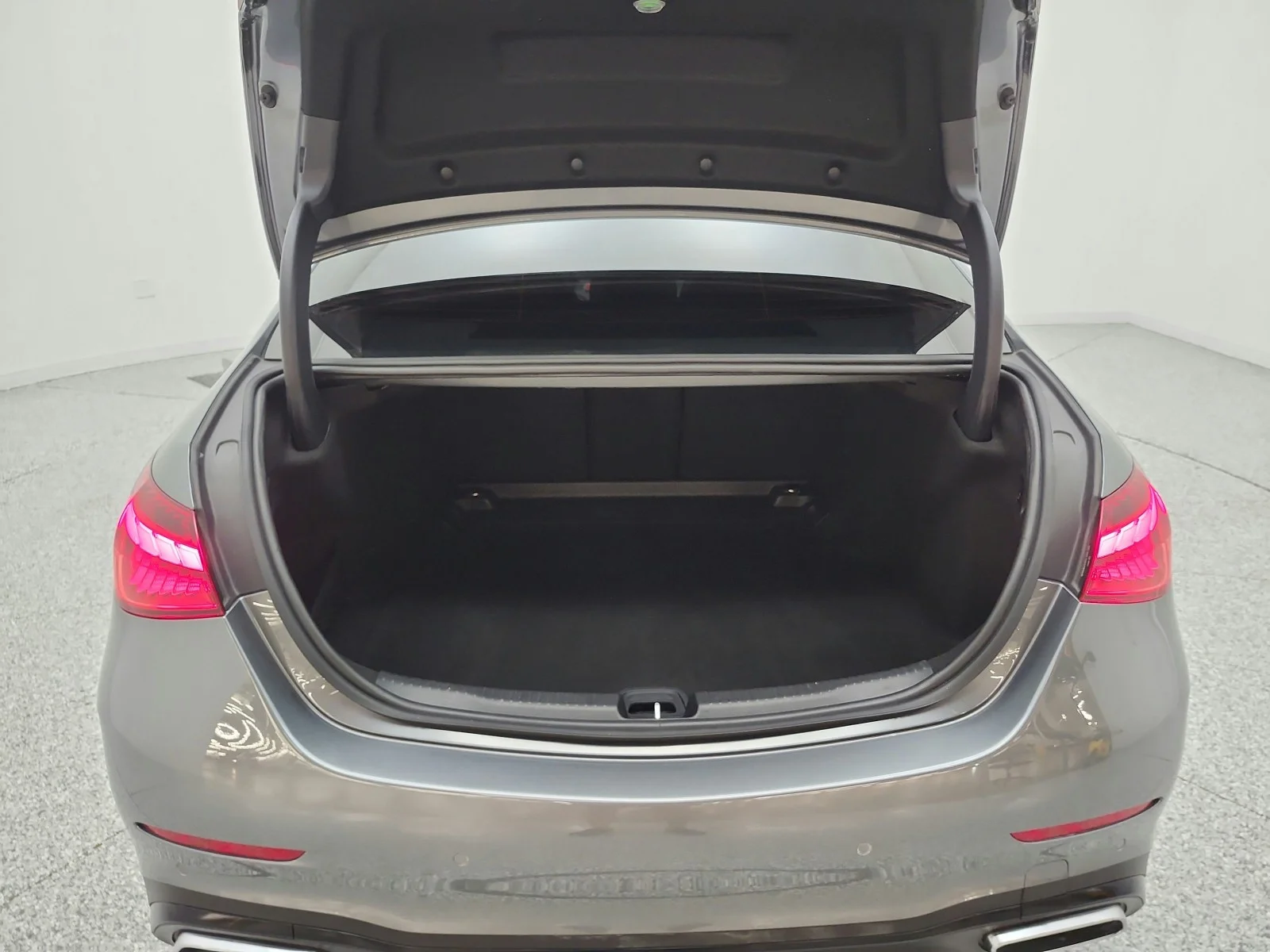 Used 2022 Selenite Grey Metallic Mercedes-Benz C 300 Sedan image 18