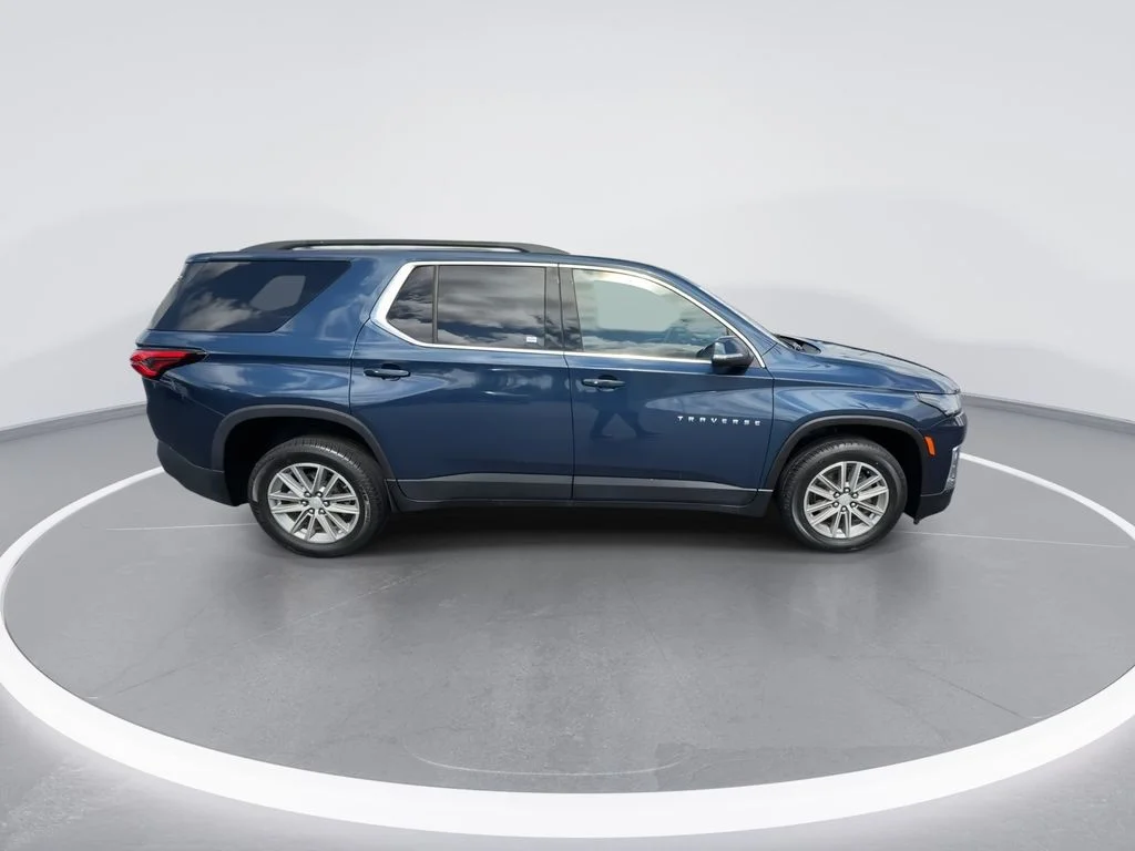Used 2023 Blue Chevrolet LT image 9