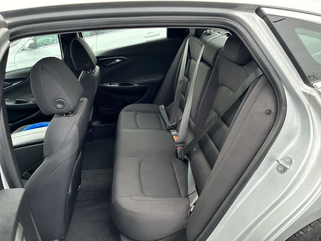 Used 2021 Silver Chevrolet LT image 18