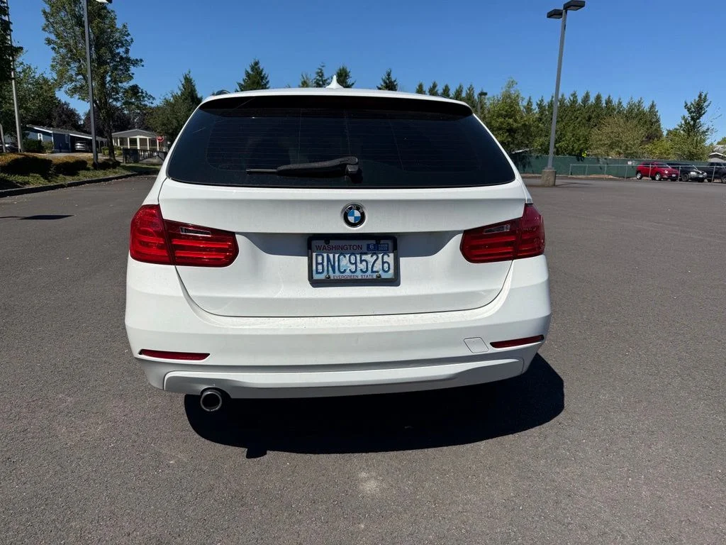 Used 2014 Alpine White BMW 328d xDrive image 8