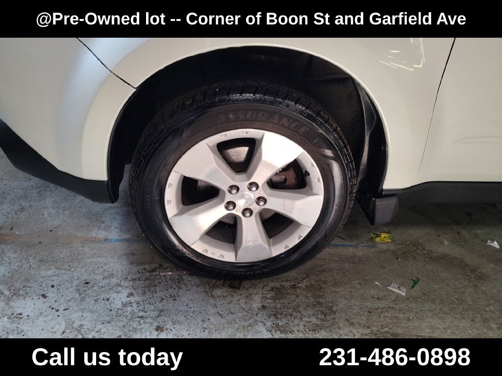 Used 2011 White Subaru 2.5X image 11