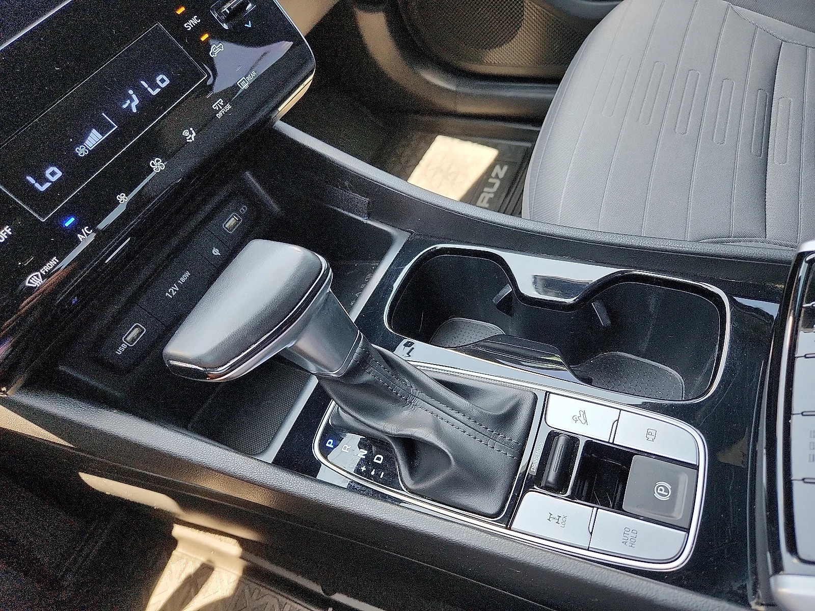 2022 Hyundai Santa Cruz SEL Premium - Photo 25