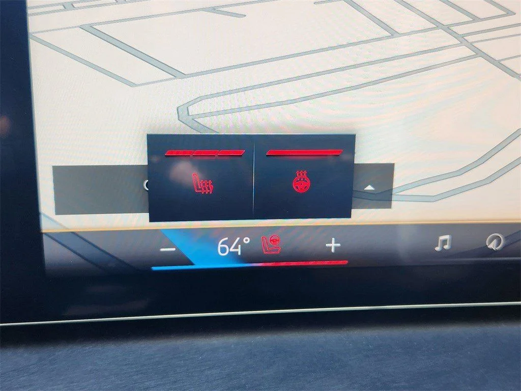 Used 2026 Skyscraper Grey Metallic BMW xDrive40i image 15