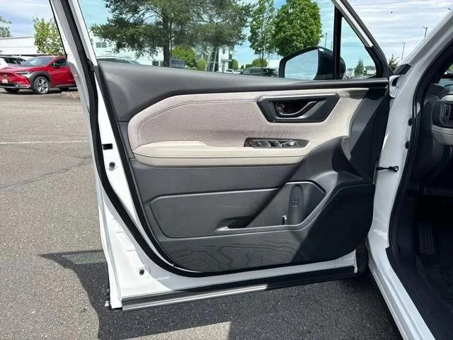 New 2026 CRYSTAL WHITE PEARL Subaru Premium image 18