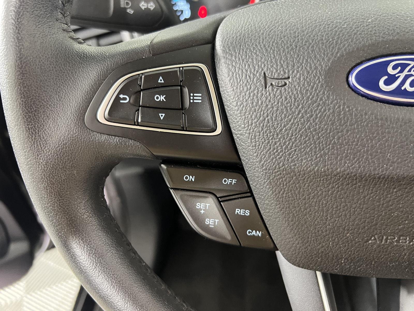 Used 2019 Shadow Black Ford SE image 15
