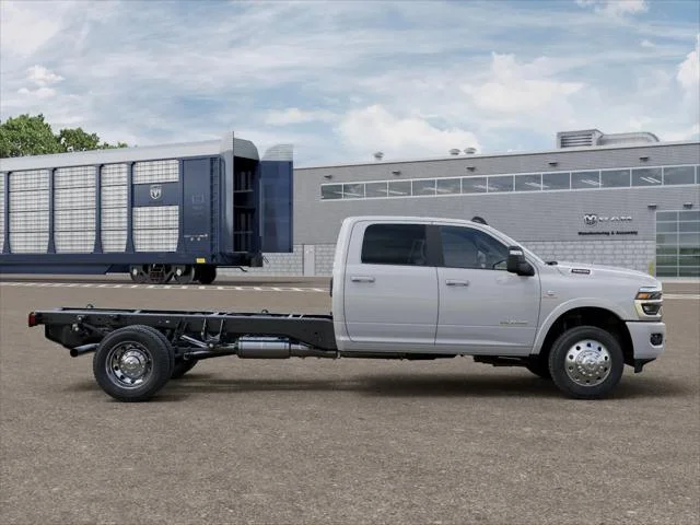 New 2026 Bright White Clear-Coat Exterior Paint RAM Tradesman image 24