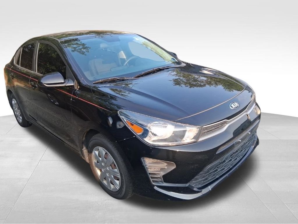Used 2021 Black Kia S image 16