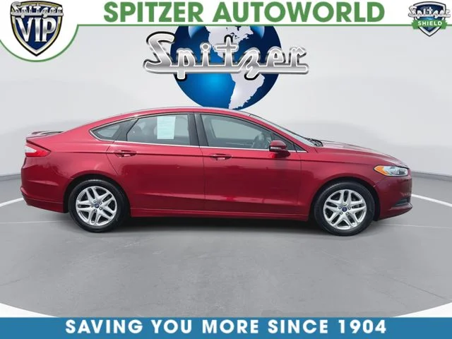 Used 2013 Red Ford SE image 10