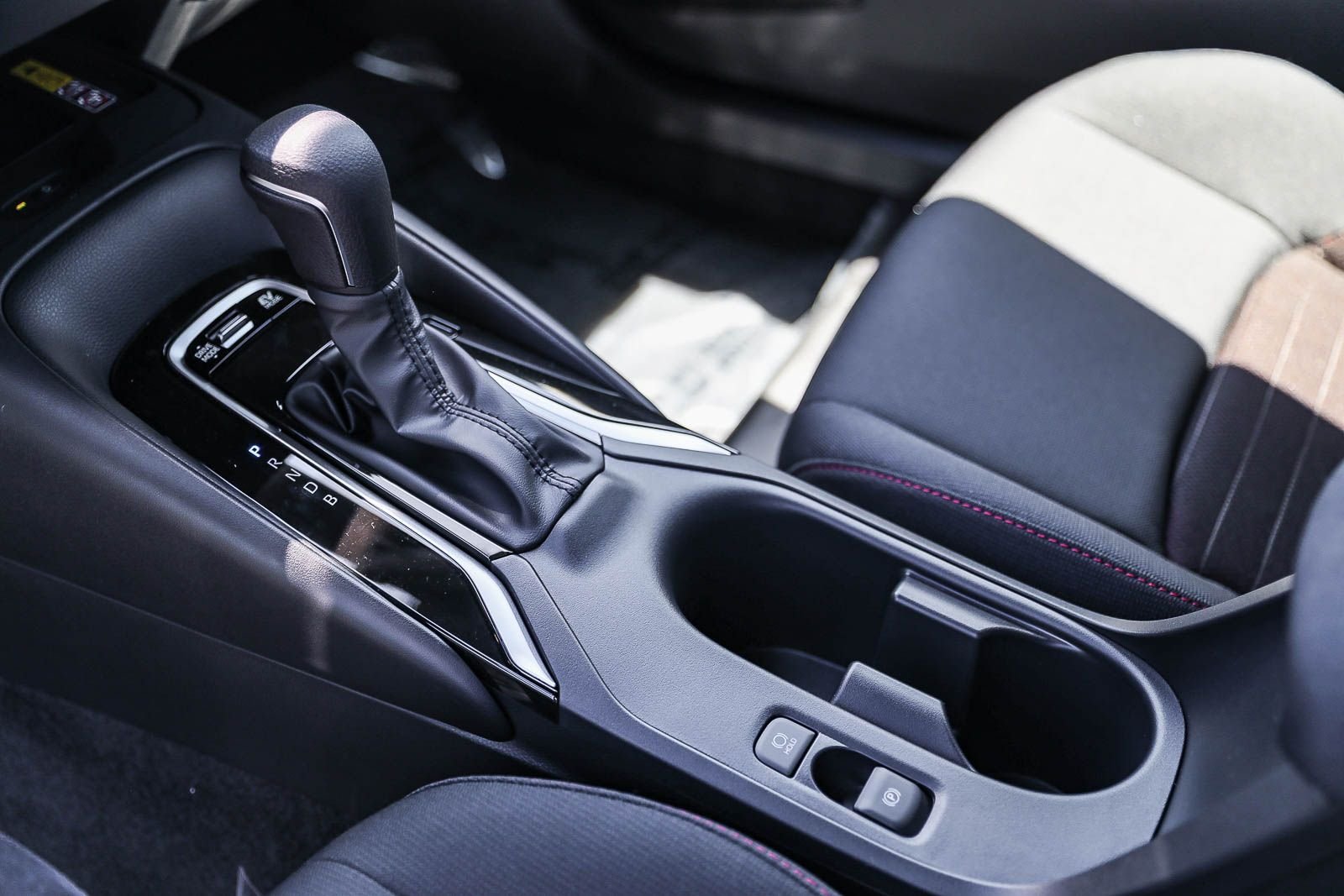 New 2026 Midnight Black Metallic Toyota  SE image 19