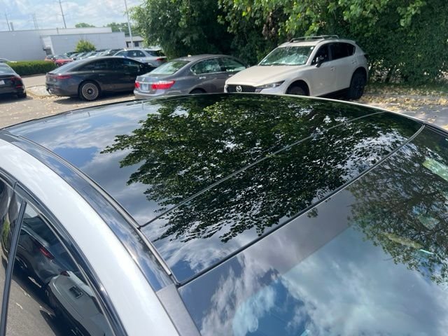 Certified Used 2026 MANUFAKTUR Moonlight White Metallic Mercedes-Benz E 53 AMG® image 16