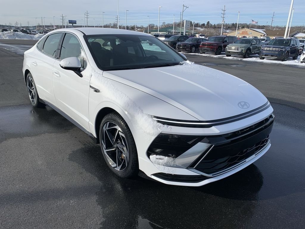 New 2026 White Hyundai SEL Sport image 1
