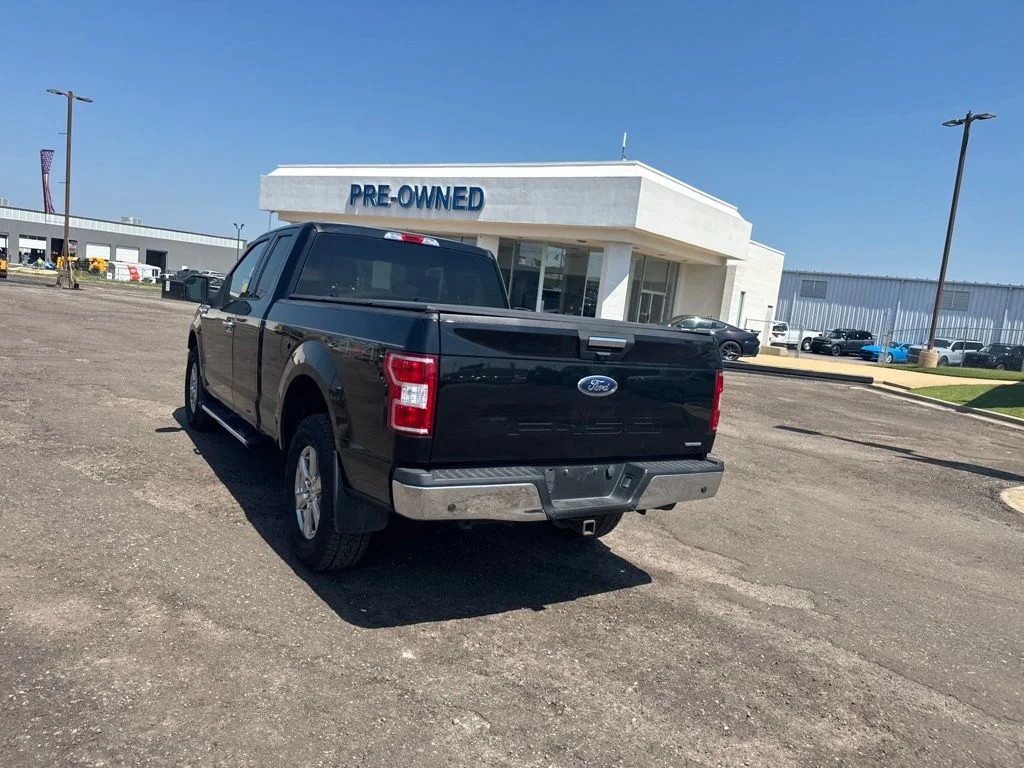 Used 2018 Guard Metallic Ford XLT image 13
