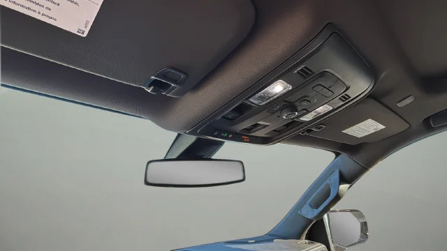Used 2022 Beige Chevrolet Z71 image 27