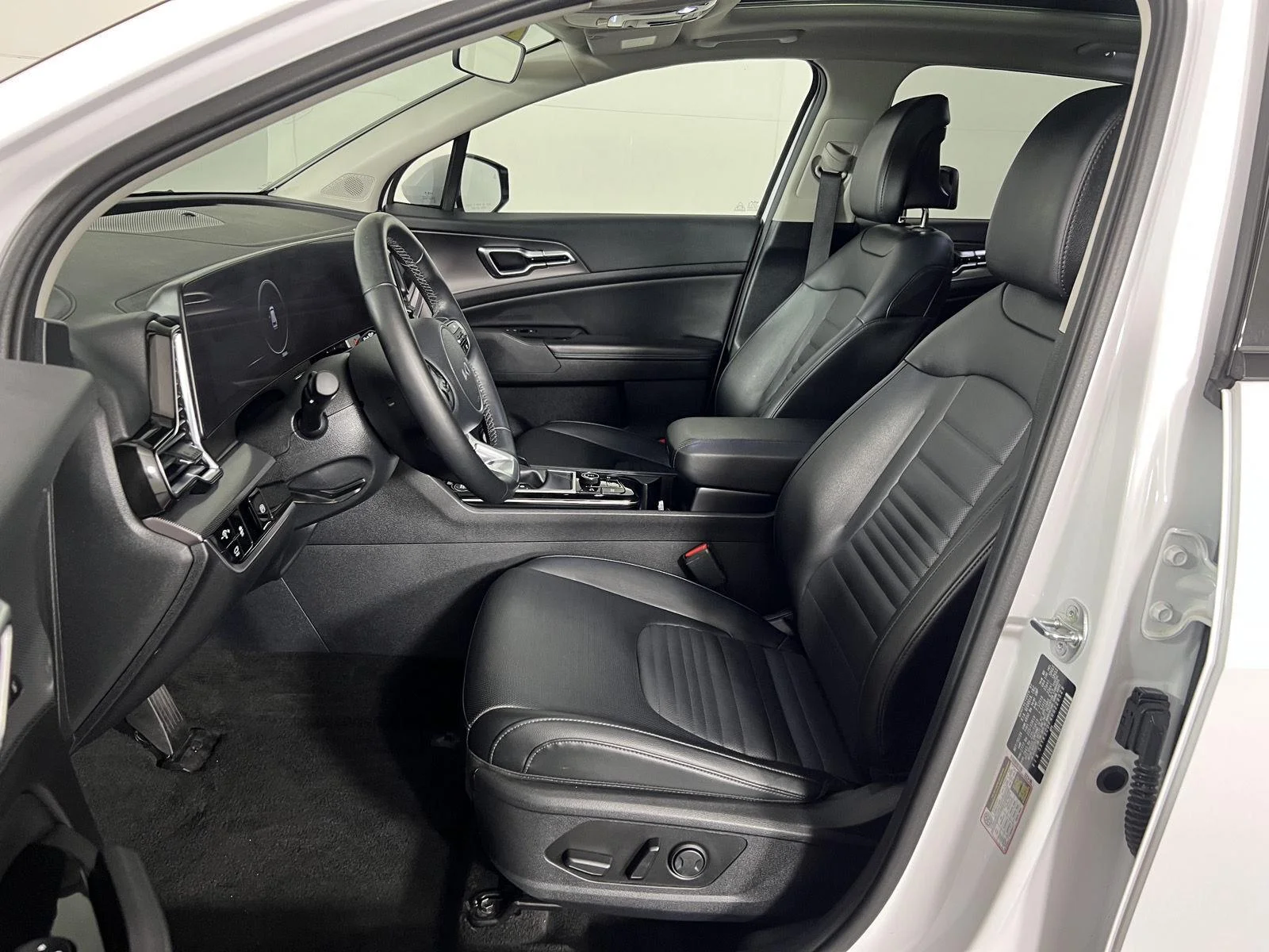 Used 2024  Kia SX-Prestige image 20