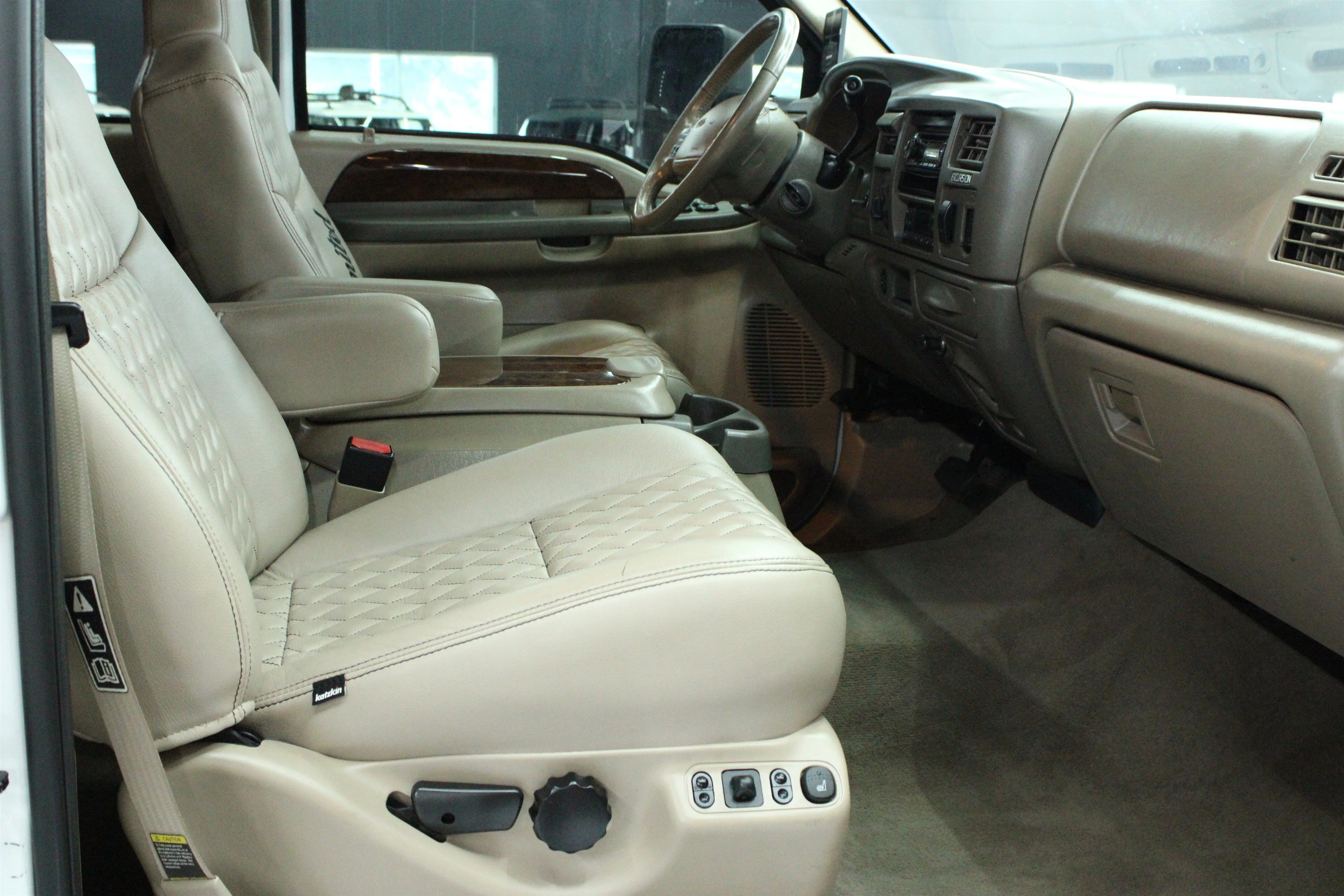 2002 Ford Excursion Limited - Photo 30