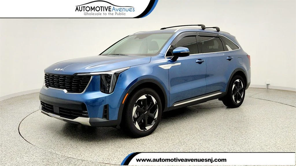 Used 2025 Mineral Blue Kia EX AWD image 1