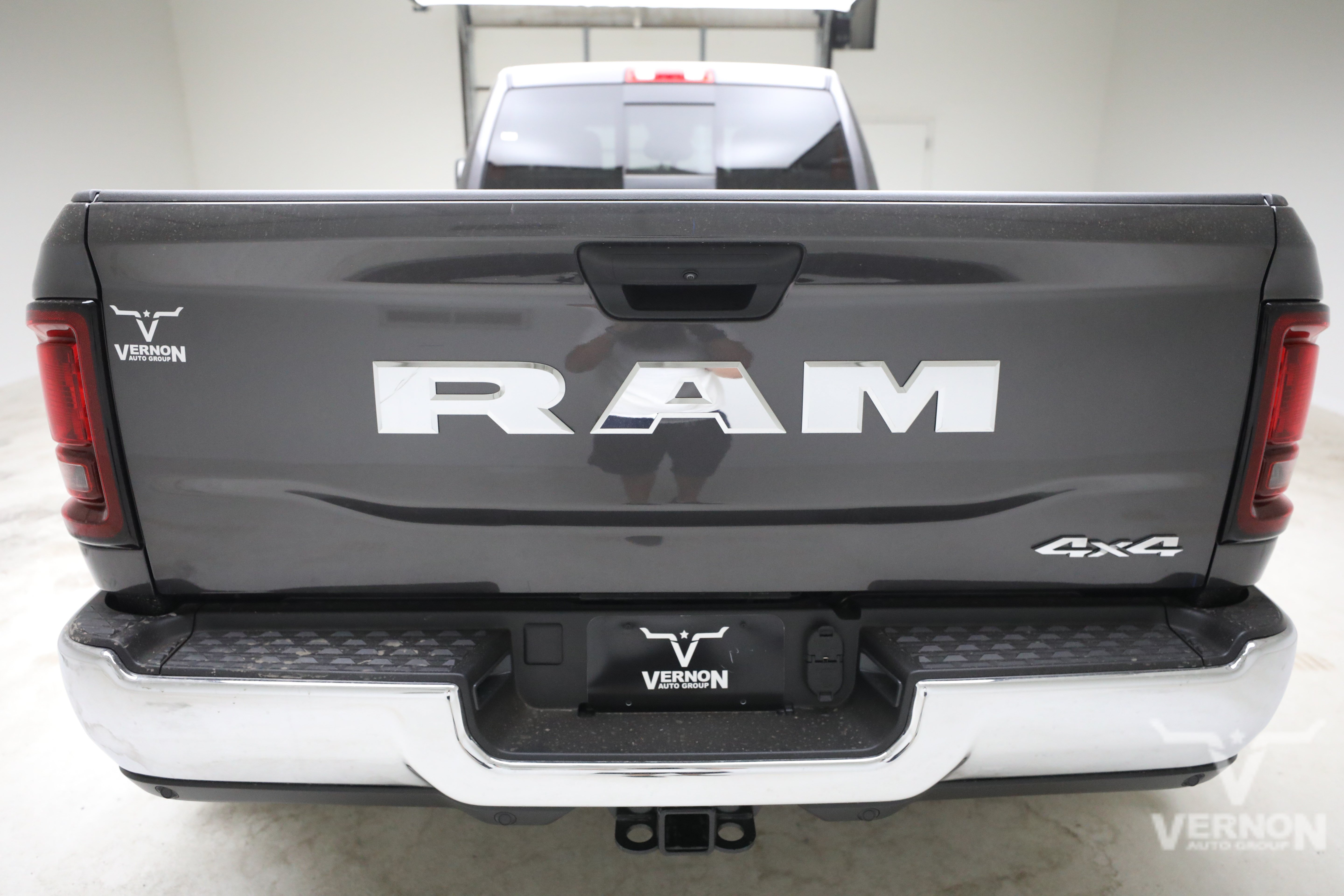 New 2026 Granite Crystal Metallic Clearcoat Ram N image 4