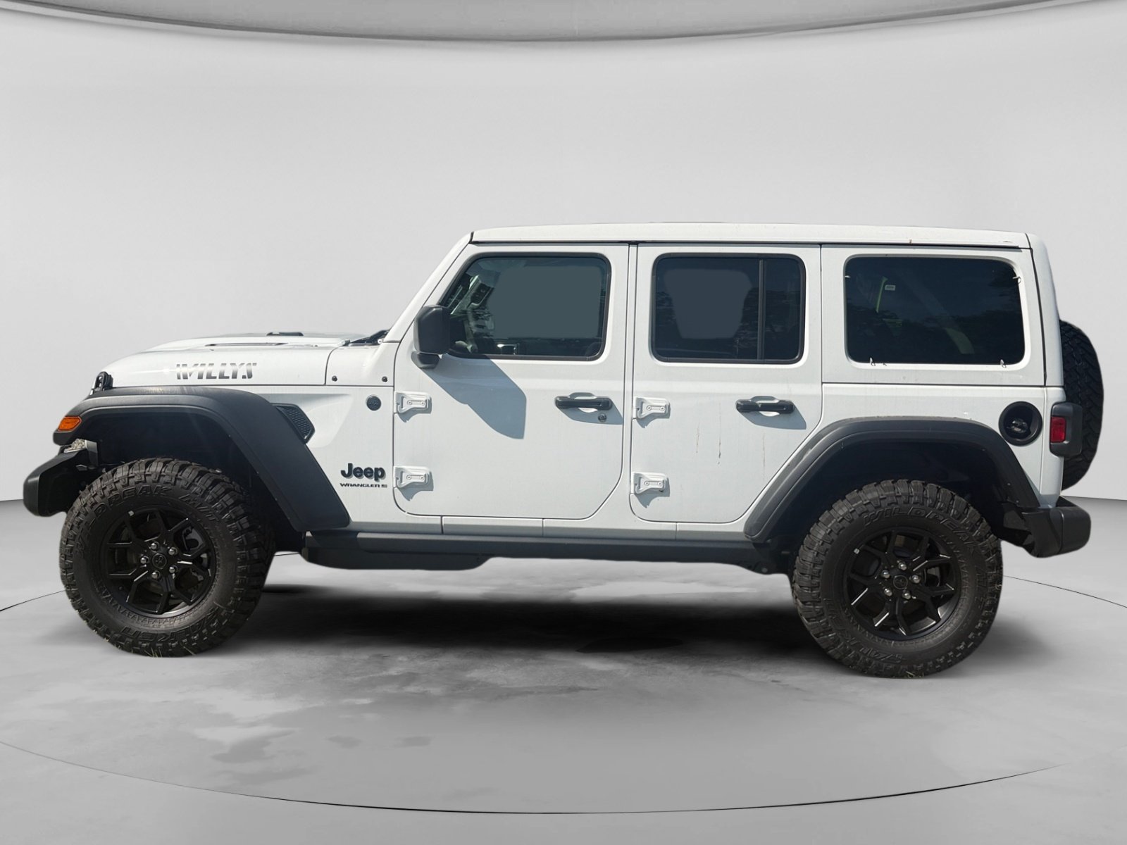New 2026 Bright White Clear-Coat Exterior Paint Jeep  image 2