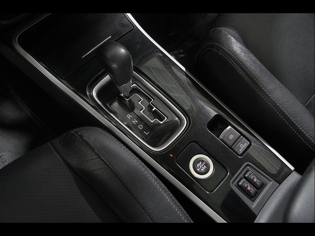 2017 Mitsubishi Outlander GT - Photo 15