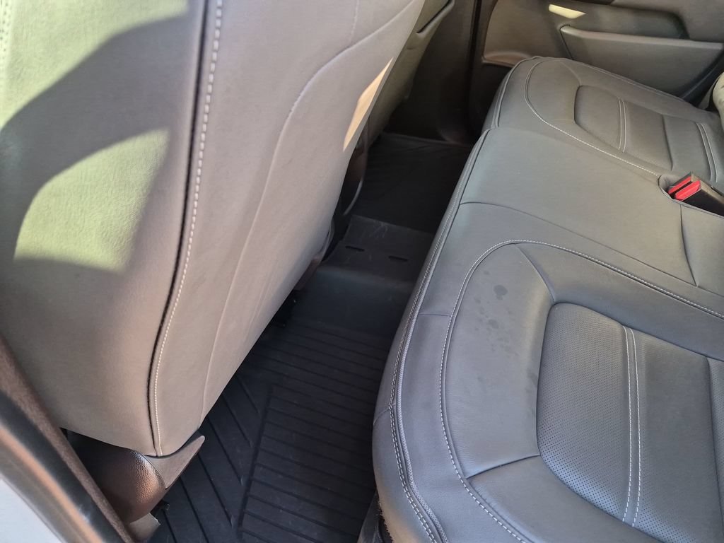 Used 2022 Summit White GMC Denali image 37